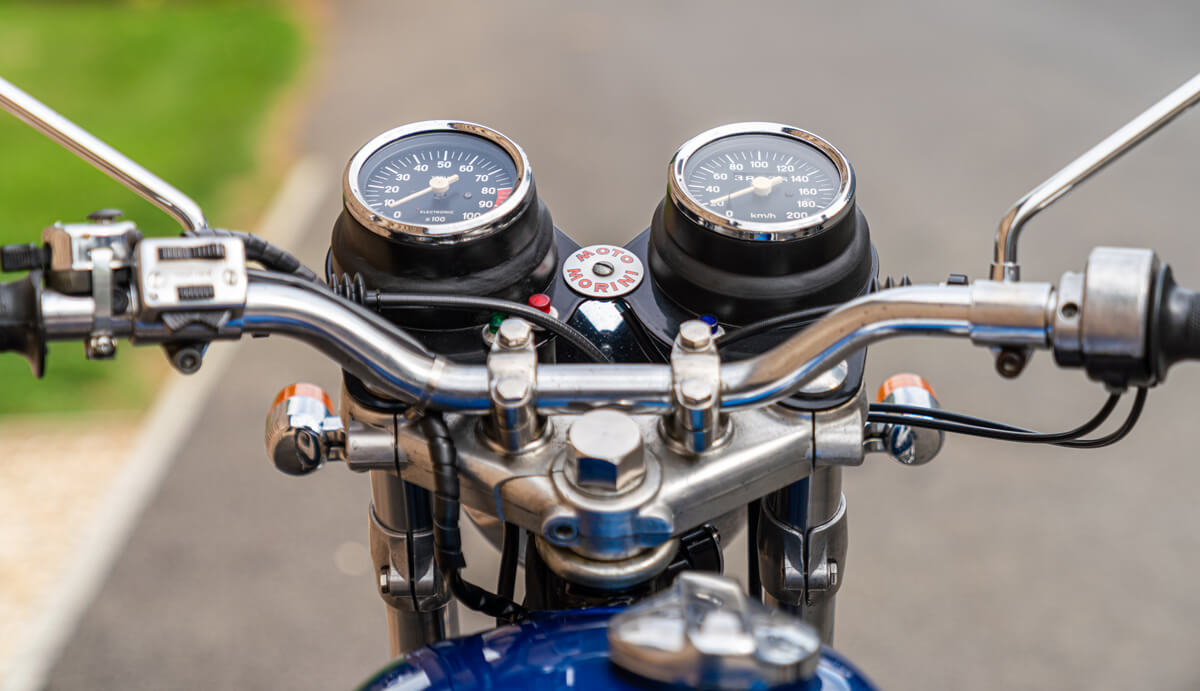 Moto Morini handlebars and clocks